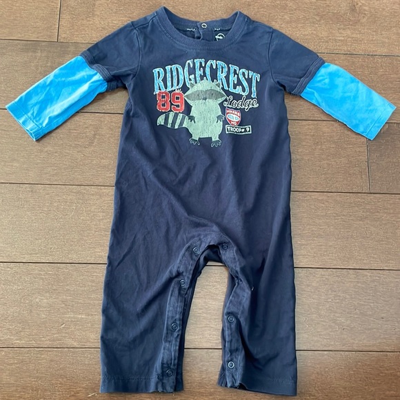 Cute critter jumper - Picture 1 of 6